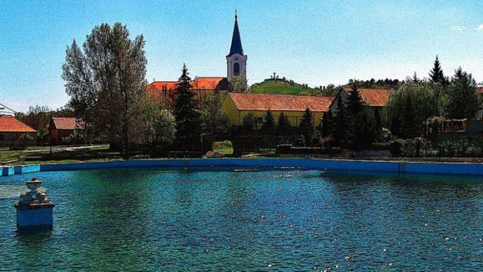 Környékünk nevezetességeiből: Bodajki-tó