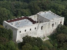 A Vértes középkori emlékei: Gesztesi vár