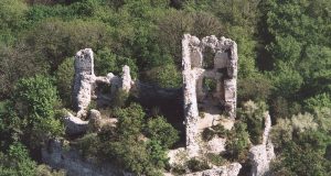 A Vértes középkori emlékei: Vitányvár