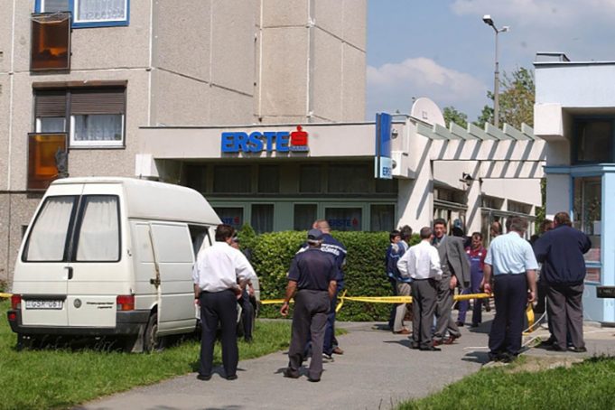 Filmet forgatnak a móri bankrablásról