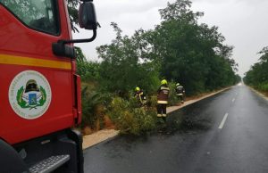 Az országban több helyen okoz fennakadásokat a közlekedésben a vihar