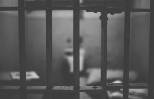 További két ember került letartóztatásba, illetve bűnügyi felügyeletbe kábítószer kereskedelem miatt