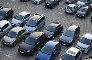 Ingyenesen lehet parkolni húsvétkor Székesfehérvár nagy részén