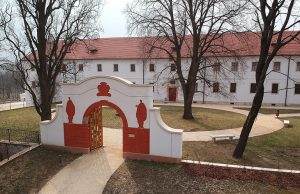 Nyolc kastéllyal kezdődik meg a kastélytörvény végrehajtása, köztük van a majki és a tatai is
