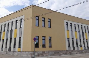 Új iskolaépületet adtak át Móron (Képekkel)