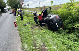Árokba borult autók miatt vonultak a tűzoltók