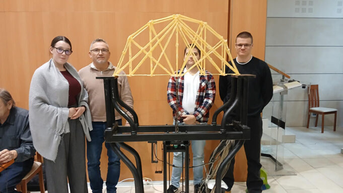 Tésztahíd építésben sem vallottak szégyent